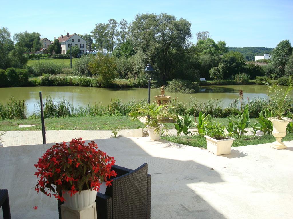 Domaine De Lardoisiere Hotel Château-Salins Exterior foto
