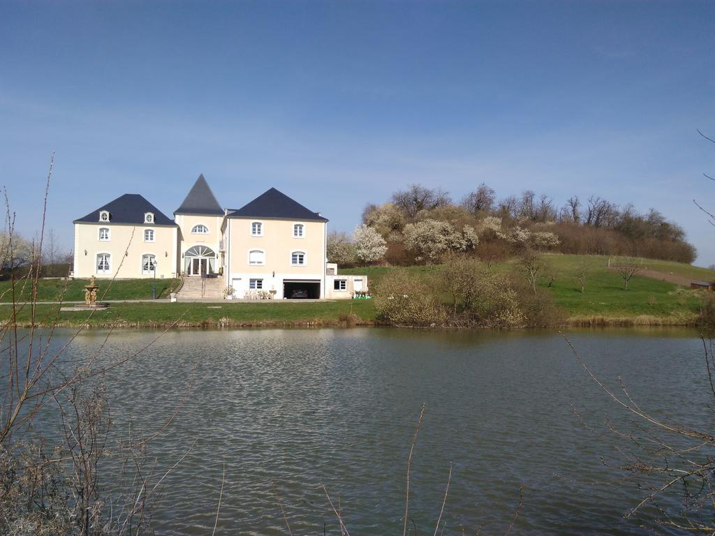 Domaine De Lardoisiere Hotel Château-Salins Exterior foto
